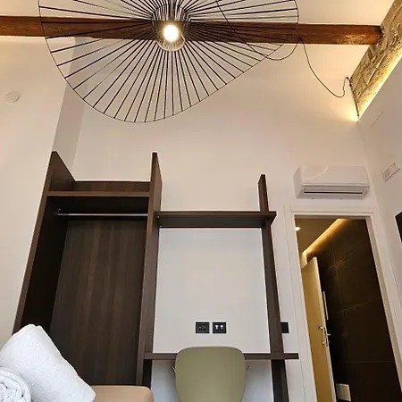 Dimora Neapolis Deluxe * Neapol