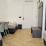 Dimora Neapolis Deluxe بيت ضيافة