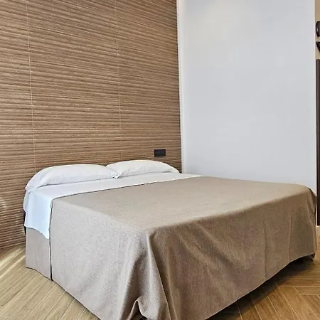 Dimora Neapolis Deluxe Maison d'hôtes *